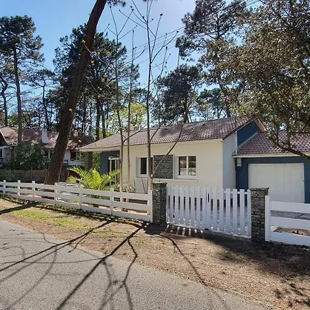 Maison 400 M